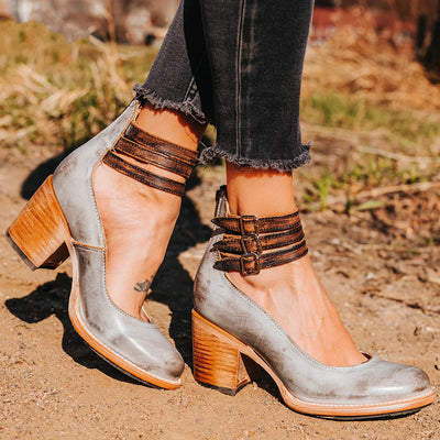 Vanessa Vintage Pumps