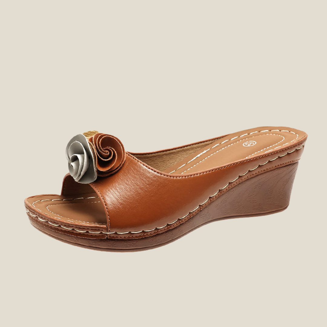 Daniella Sandals