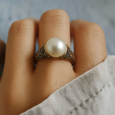 Kaia - Vintage Pearl Golden Ring