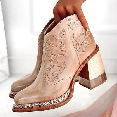 Carmen Vintage Pumps