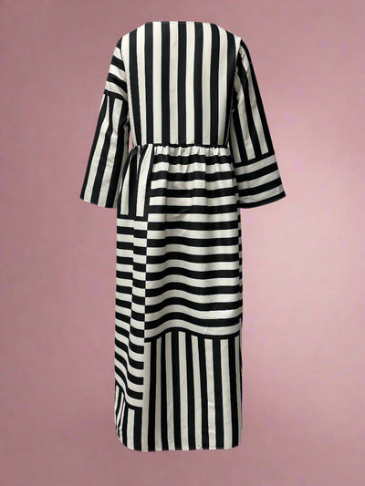 FASHION - Forward Striped Flowy Dress
