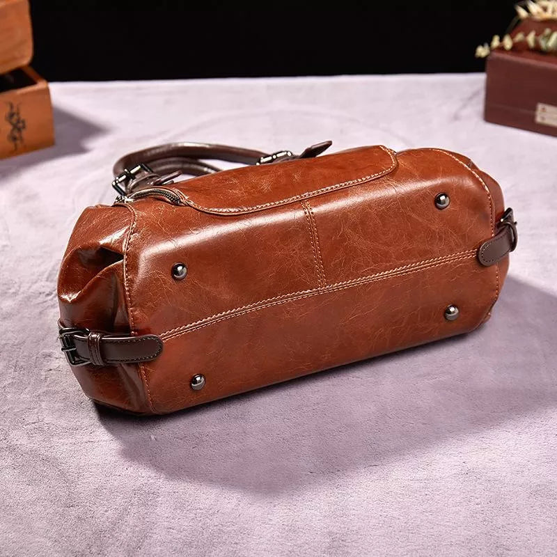 Dominique – Elegant Leather Bag