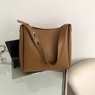 Bella | Practical and spacious everyday bag
