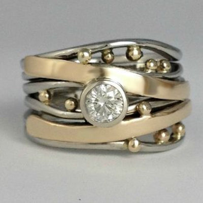 Vivienne – Gold Filigree Ring with Zirconia Glow