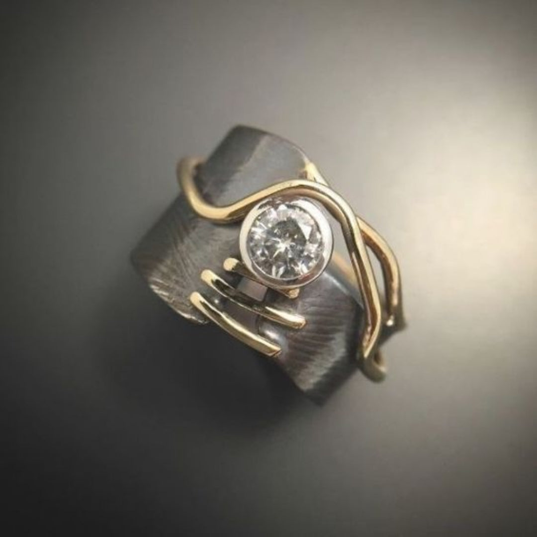 Vera – Oxidized Silver Sparkle Band