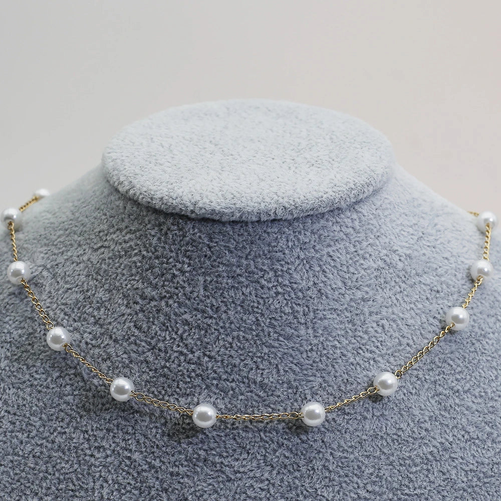 Lea – Gold Pearl Strand Necklace