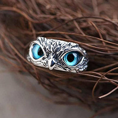Liora – Opalescent Owl Charm Ring