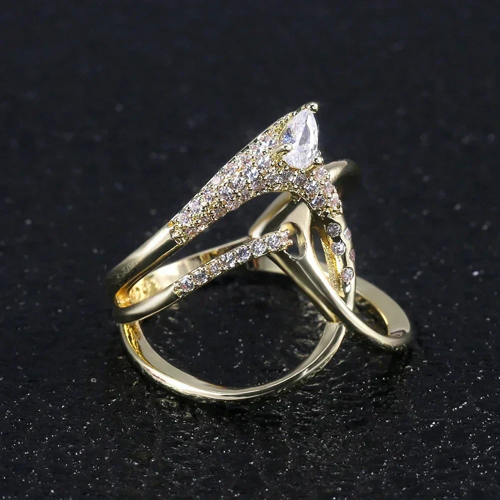 Luxury Magical Ring with Golden Twist~