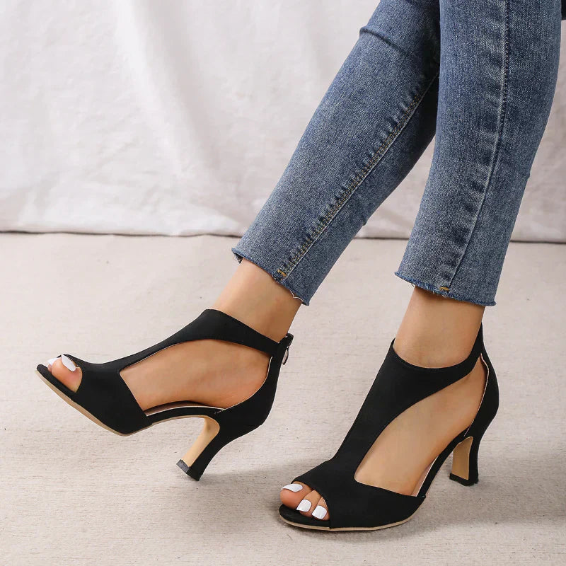 Elvira Heels