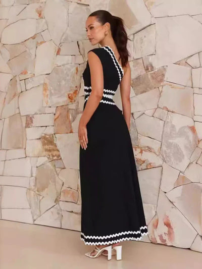 Santana | Elegant sleeveless dress