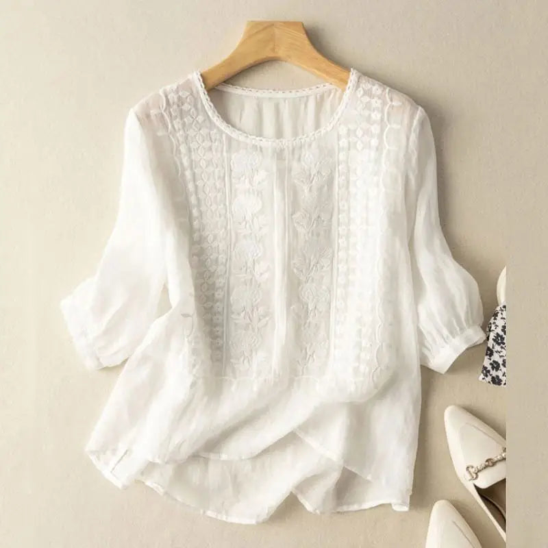 Minda | Embroidered Relaxed Blouse