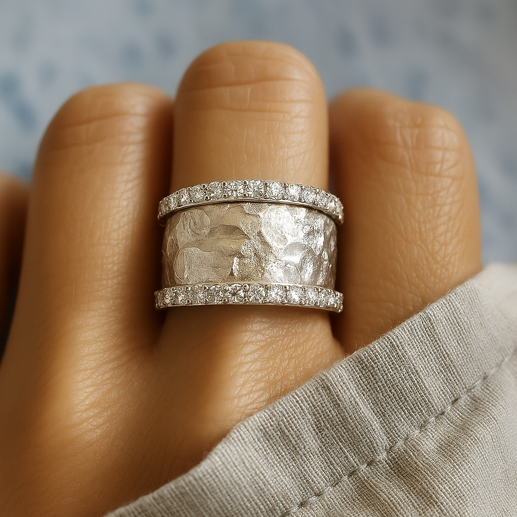 Vera – Antique Silver Sparkle Band