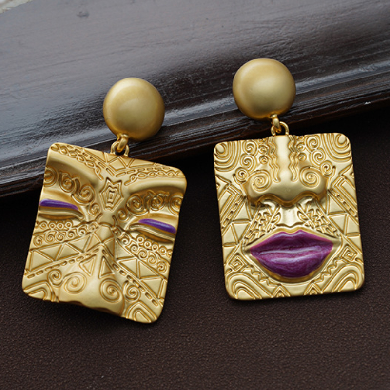 Cleo – Abstract Gold Face Dangles