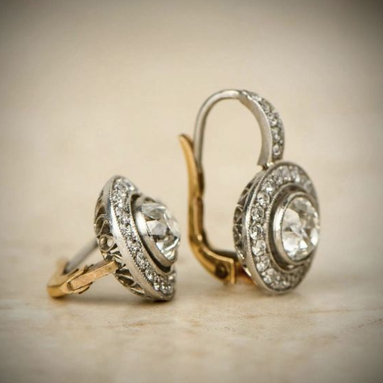Dove – Silver Zircon Drop Earrings