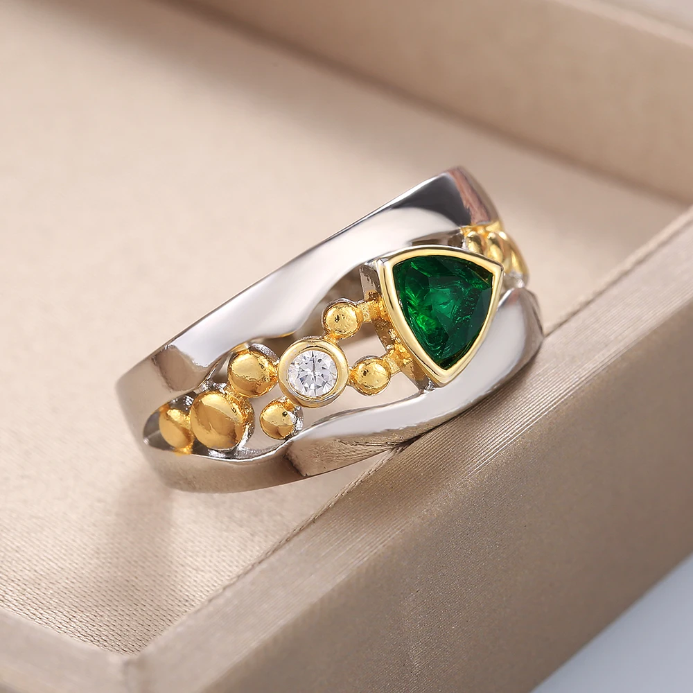 Maeve – Vintage Gold Ring with Green Accent