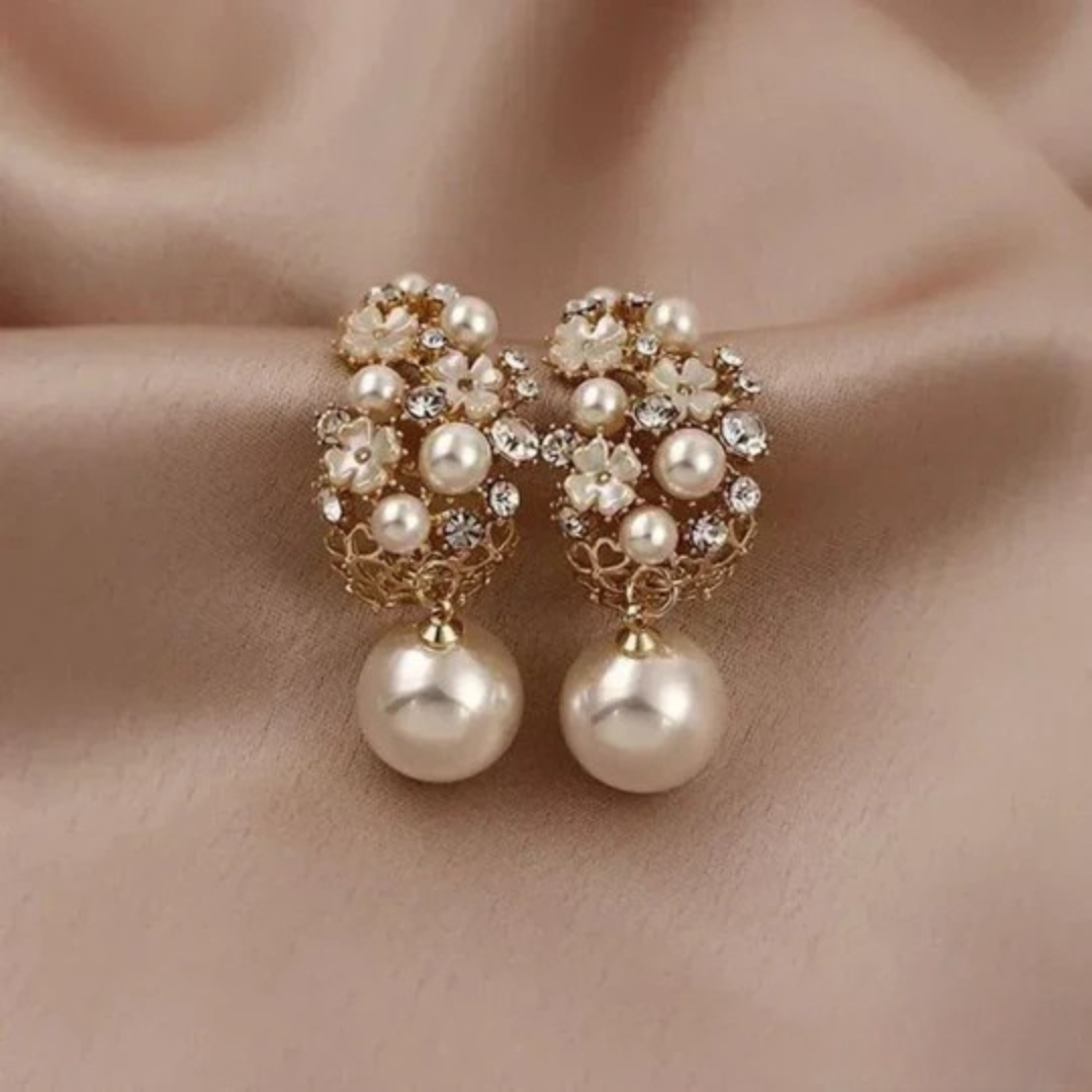 Elegant Flower Pearl Earrings